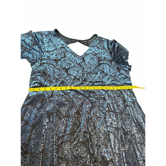 Torrid Blue Floral Velvet Burnout Dress - Size 4X - Picture 6 of 16